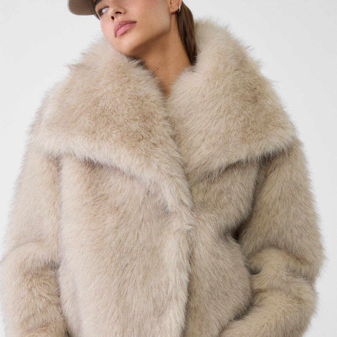 Fulindi | Furry jacket